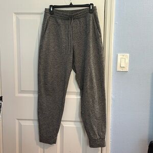 Uniqlo Gray Sweatpants with Tapered Cuffs